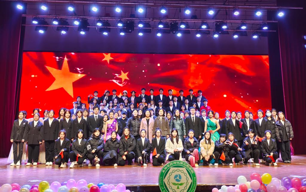 图示, 示意图 中度可信度描述已自动生成